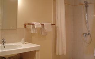 Salle de Bains PMR